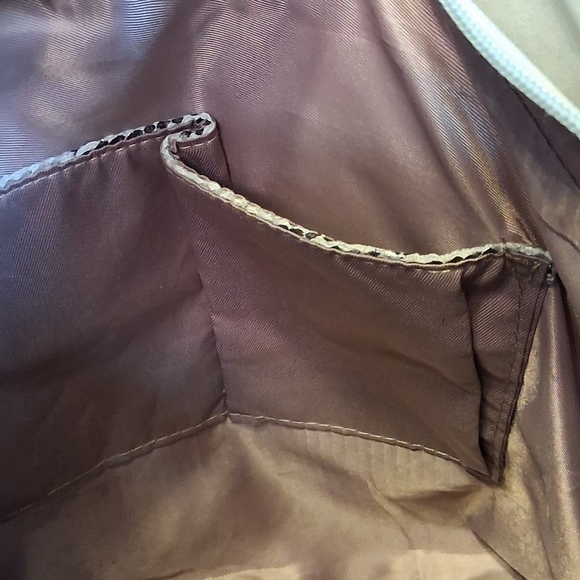 No Brand Silver Metallic Snakeskin Soft Material Hobo Style Purse. EUC. - Picture 10 of 13